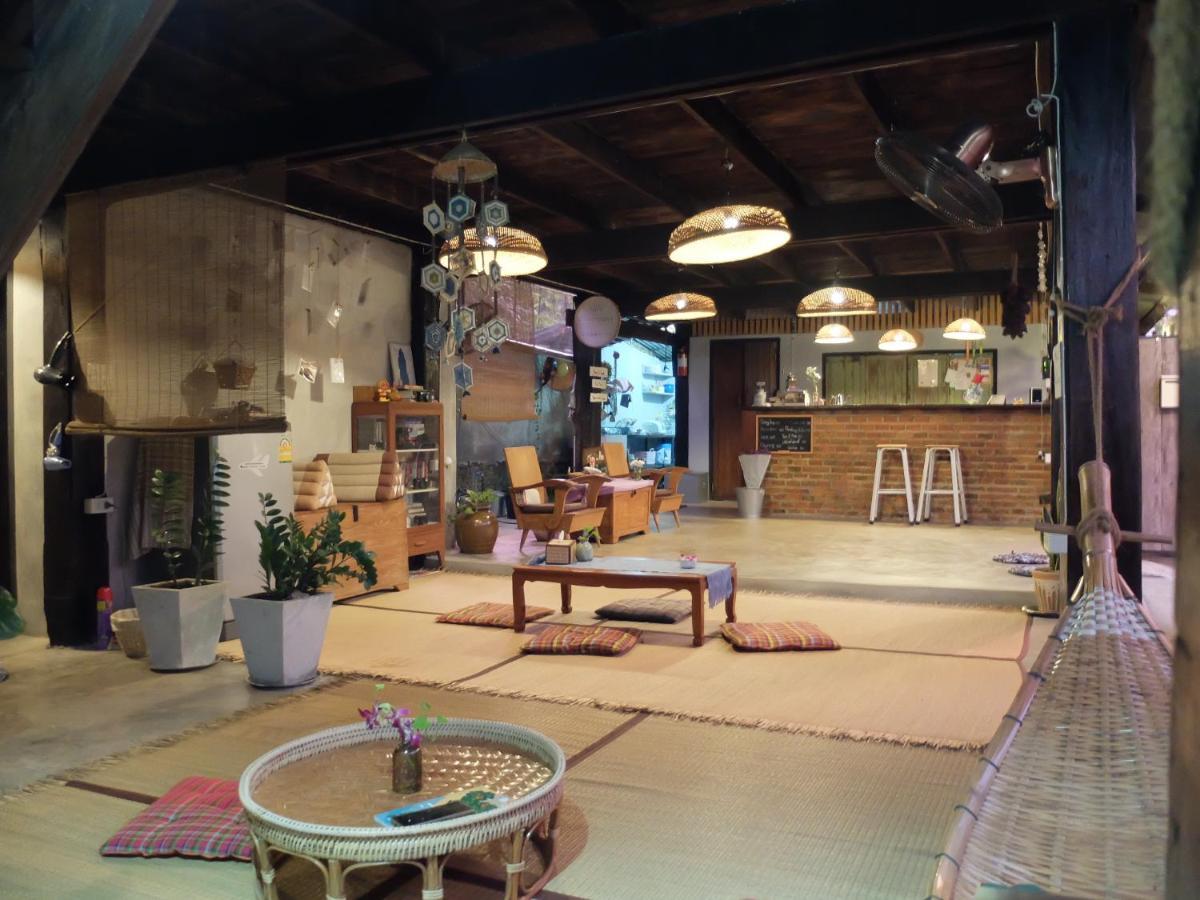 Iamwarin Mini Hostel Warin Chamrap Ngoại thất bức ảnh